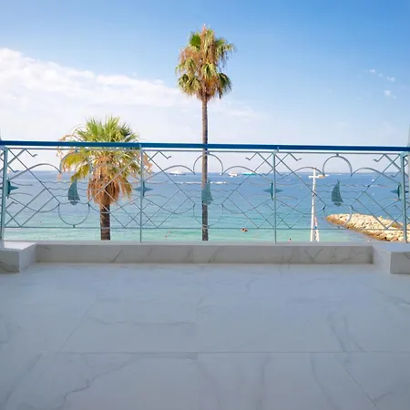Apartman Luxueux De 2 Pieces , Etage Eleve , Terrasse Face A La , A Saisir! *